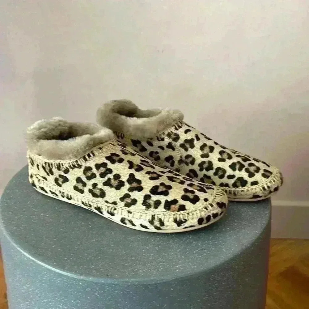 Leopard Print Faux Fur Lined Women's Moccasin Slippers